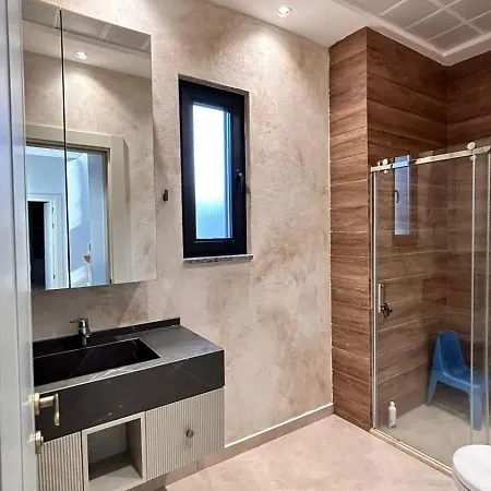 Vila With Forest Views,minutes From The Airport *