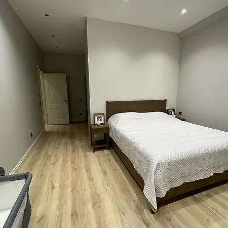 Vila With Forest Views,minutes From The Airport *