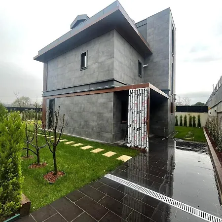 Vila With Forest Views,minutes From The Airport Arnavutkoy